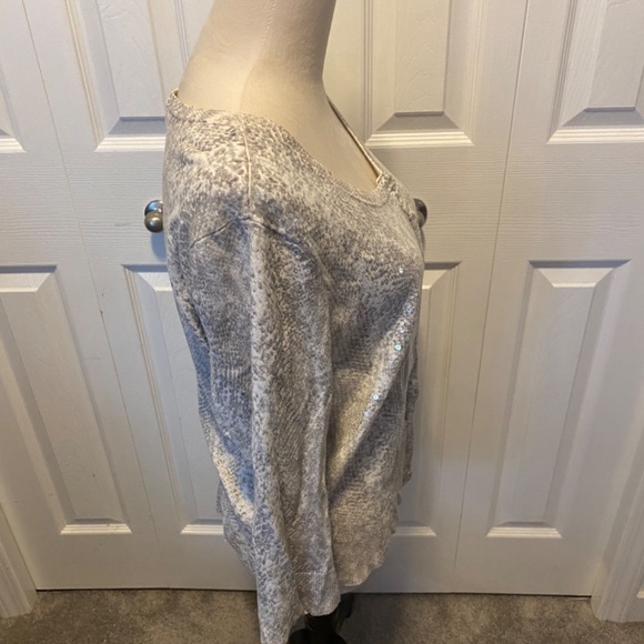 White House Black Market size L sweater cardigan - Picture 8 of 14